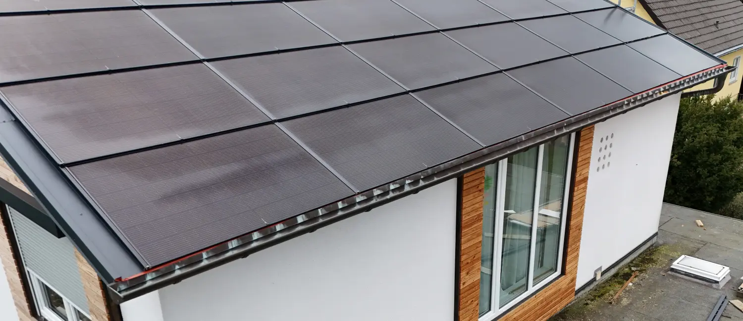 Solarprojekt auf dem Dach von SolarRoof GmbH