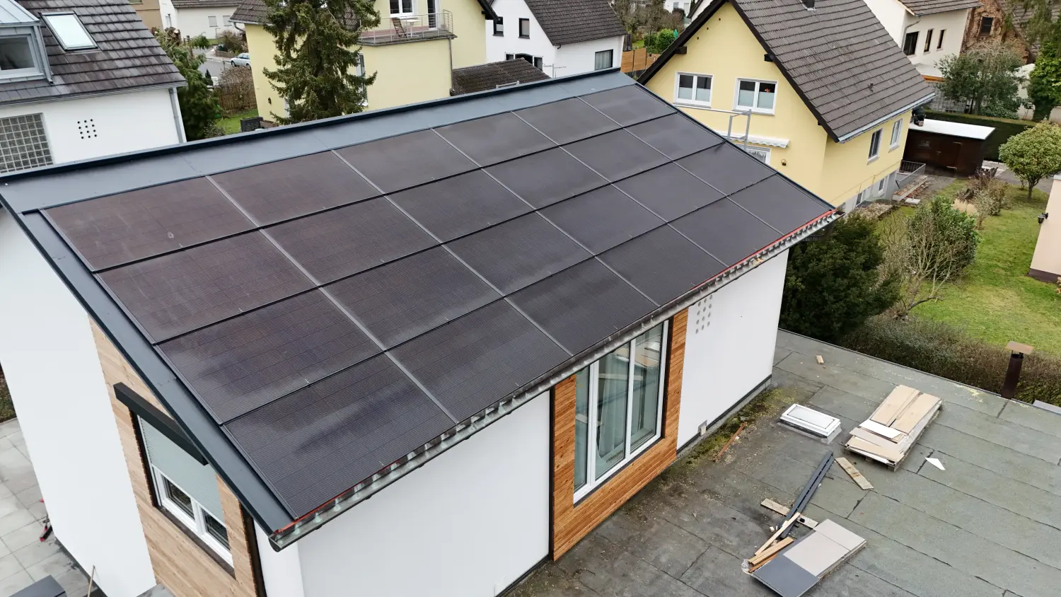 Solarprojekt auf dem Dach von SolarRoof GmbH