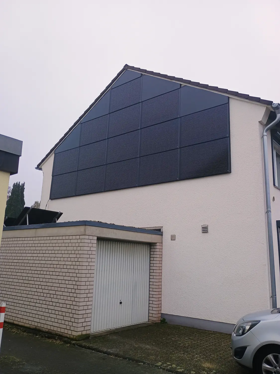 Solarprojekt auf dem Dach von SolarRoof GmbH