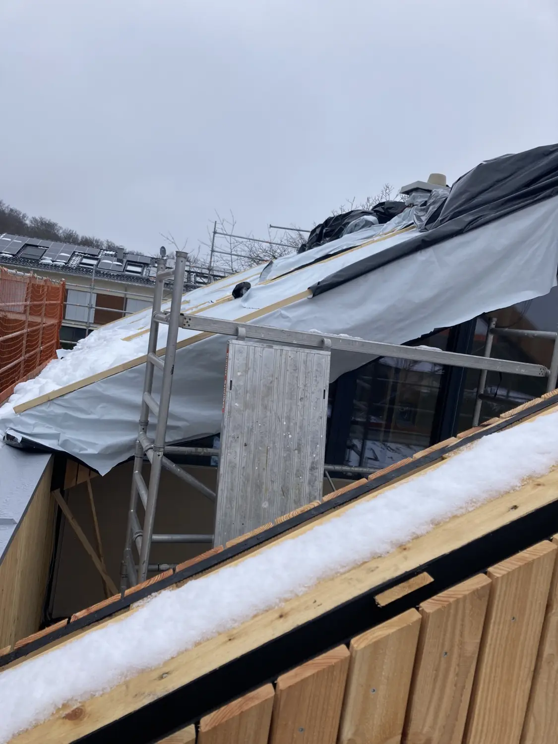 Installation eines Solarprojekts von SolarRoof GmbH 