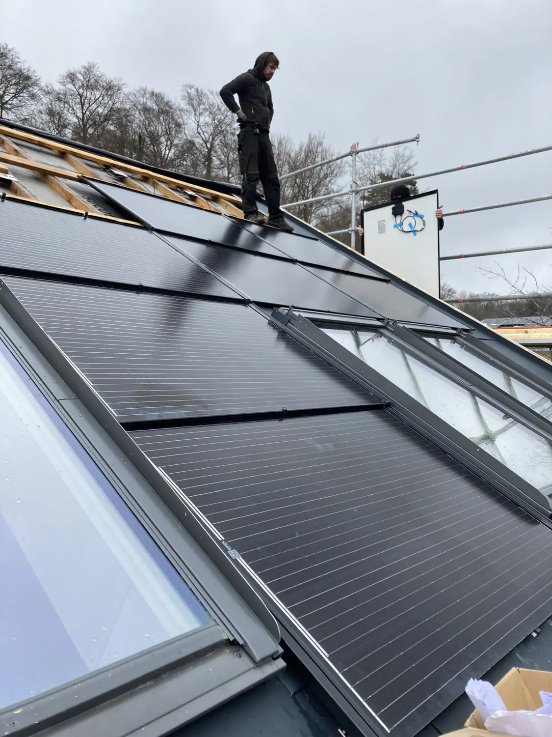 Installation eines Solarprojekts von SolarRoof GmbH 