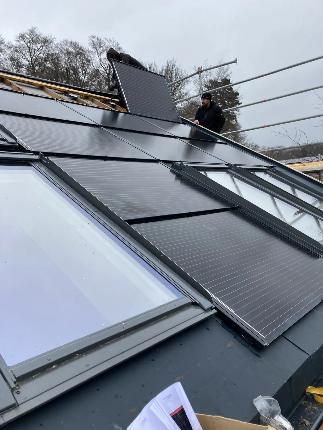 Installation eines Solarprojekts von SolarRoof GmbH 