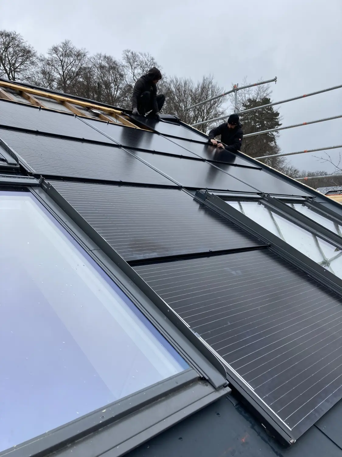 Montageanleitung – PV-Dachintegration Solrif von SolarRoof GmbH