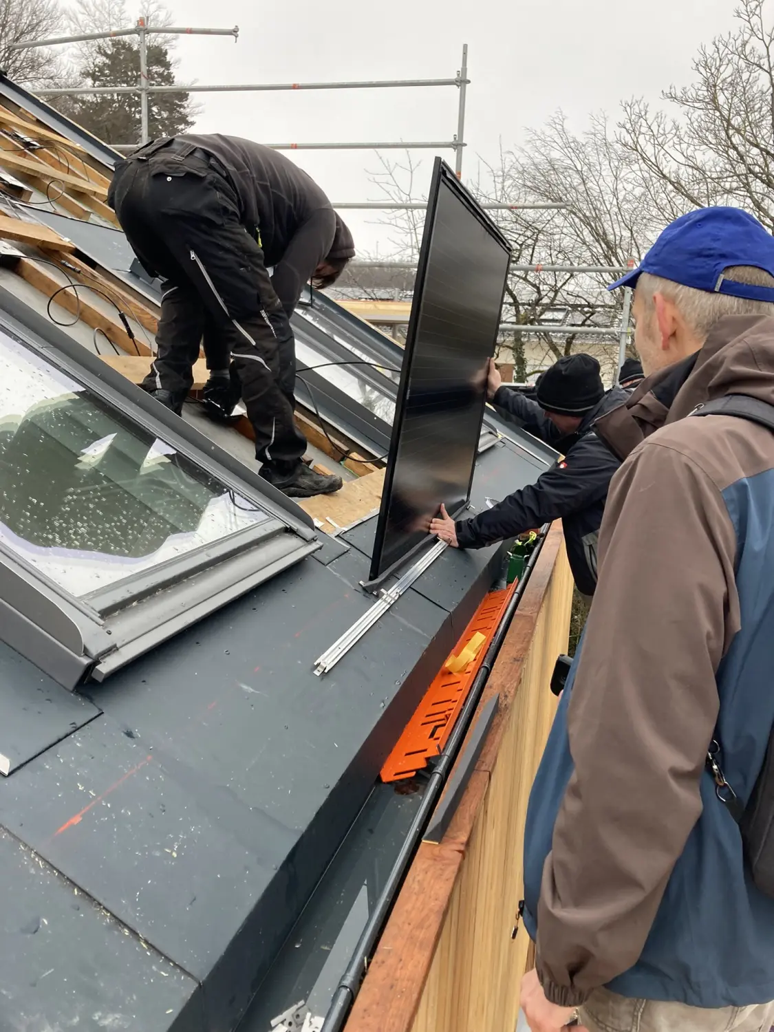 Montageanleitung – PV-Dachintegration Solrif von SolarRoof GmbH