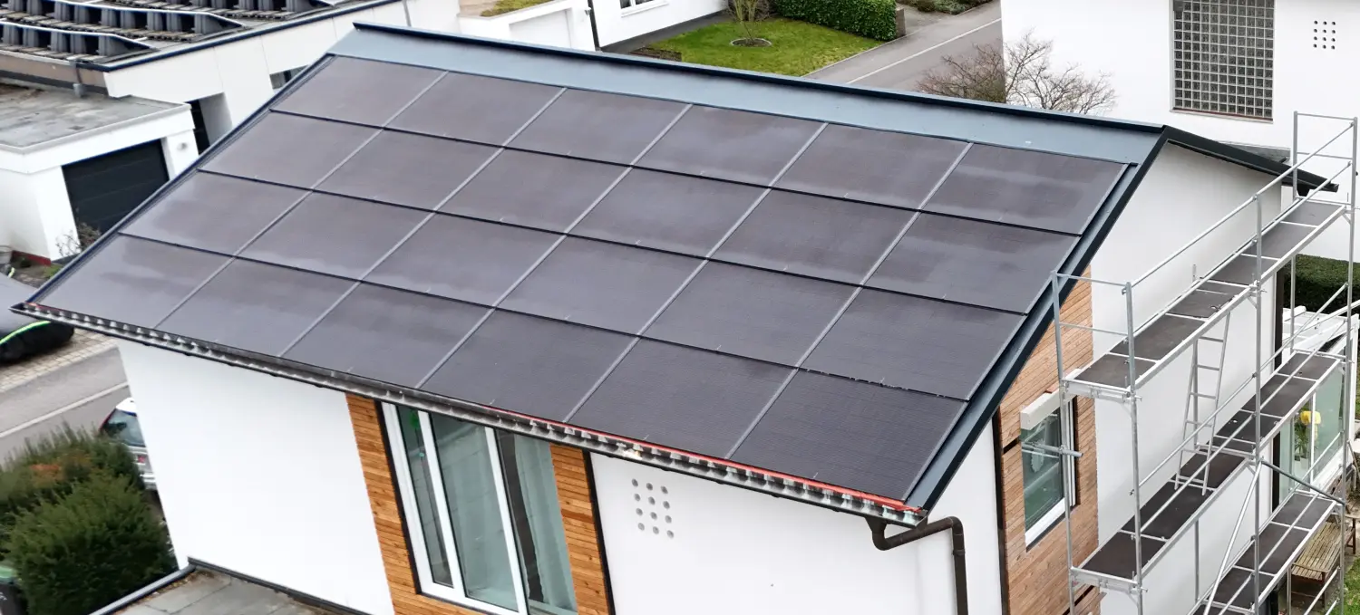 Solarprojekt auf dem Dach von SolarRoof GmbH