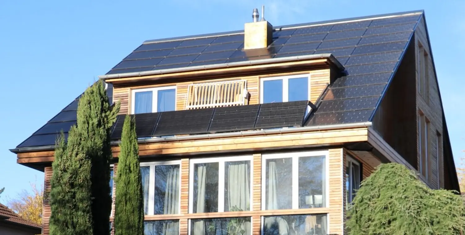 Solarprojekt auf dem Dach von SolarRoof GmbH