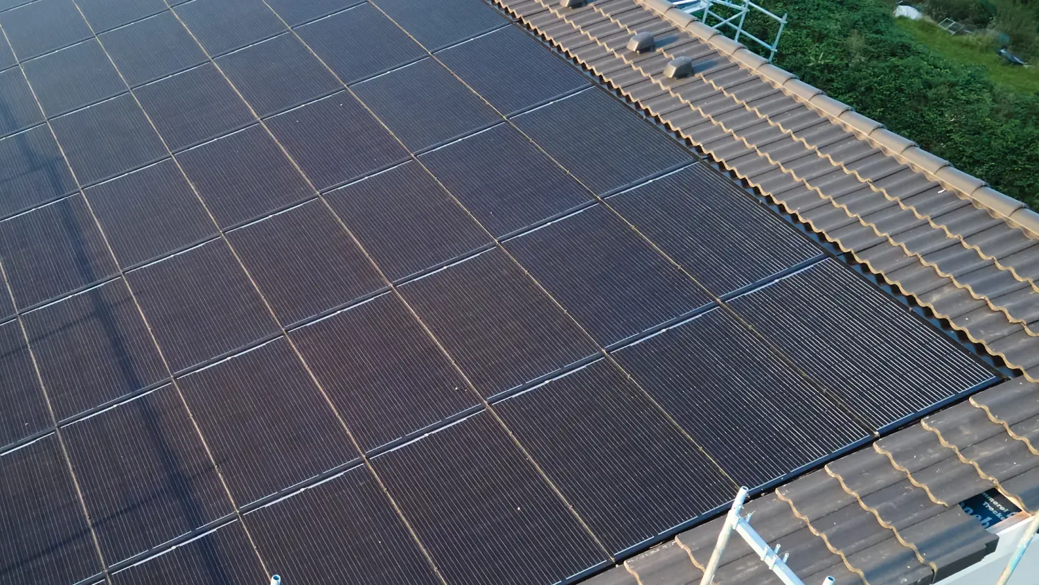 Solarprojekt auf dem Dach von SolarRoof GmbH