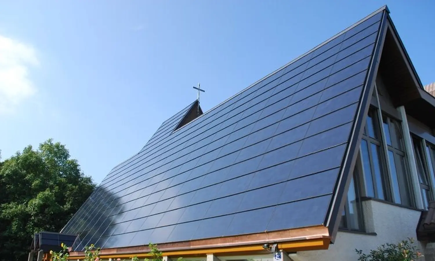Solarprojekt auf dem Dach von SolarRoof GmbH