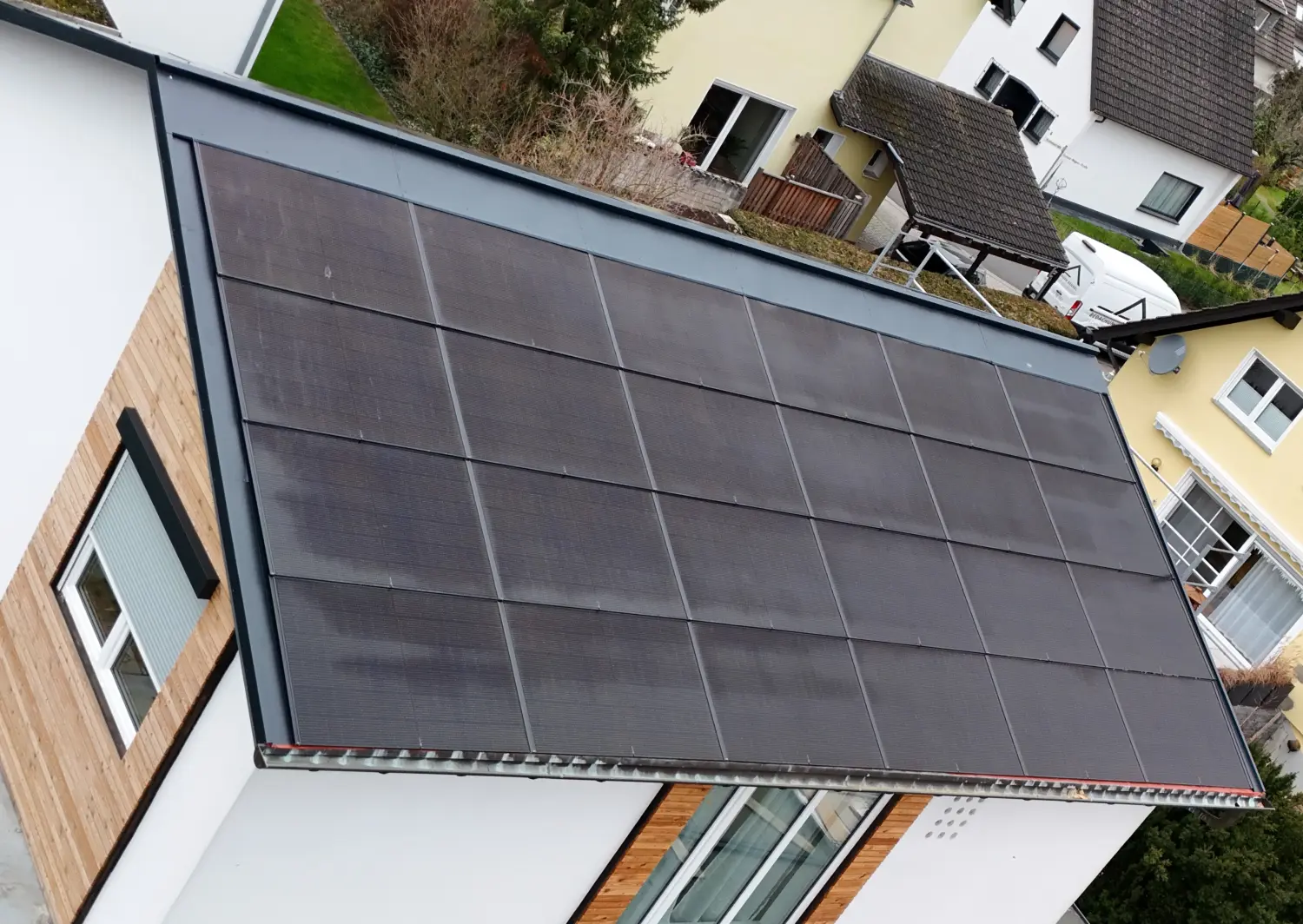 Solarprojekt auf dem Dach von SolarRoof GmbH