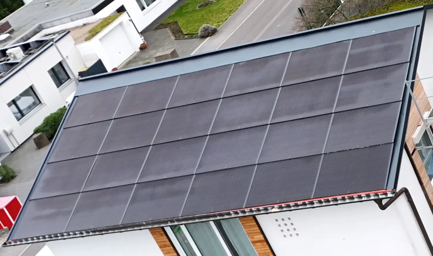 Solarprojekt auf dem Dach von SolarRoof GmbH