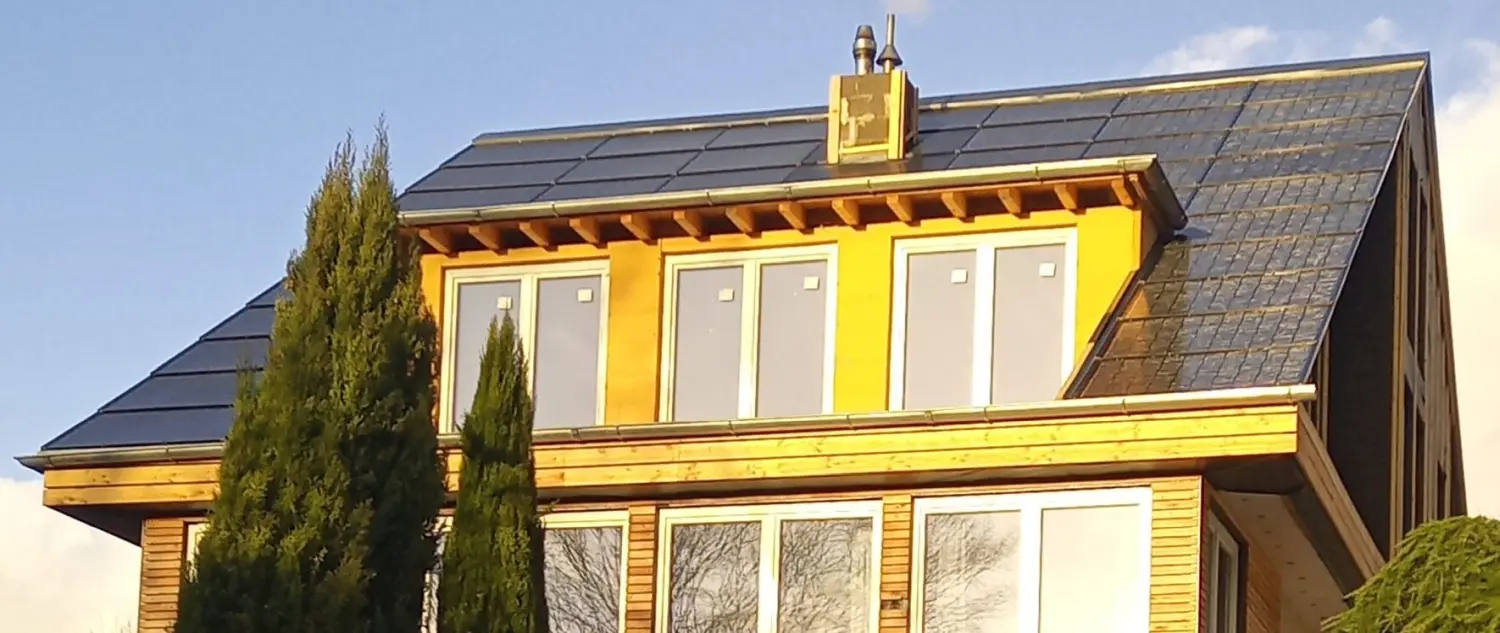 Solarprojekt auf dem Dach von SolarRoof GmbH