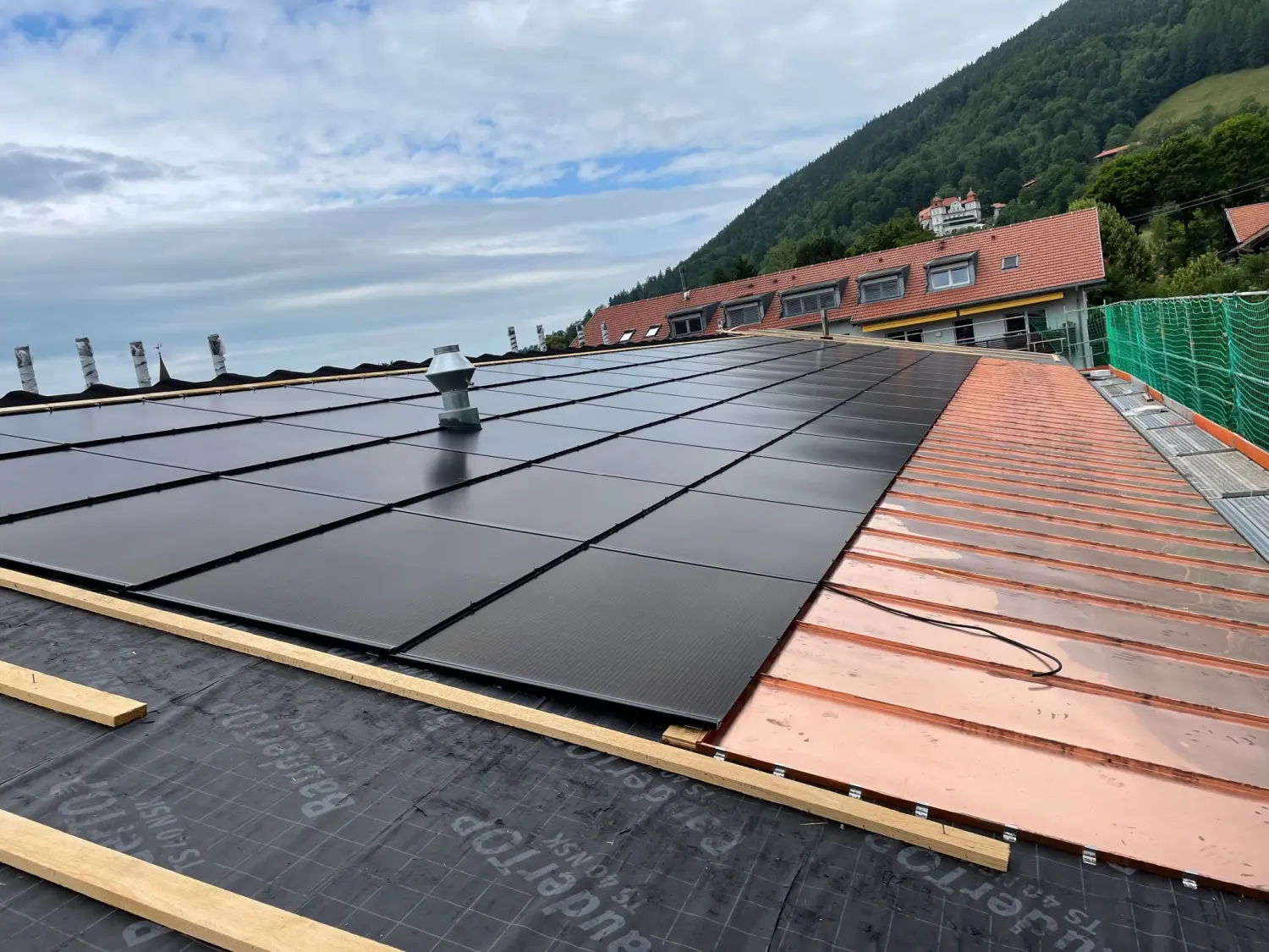 Solarprojekt auf dem Dach von SolarRoof GmbH