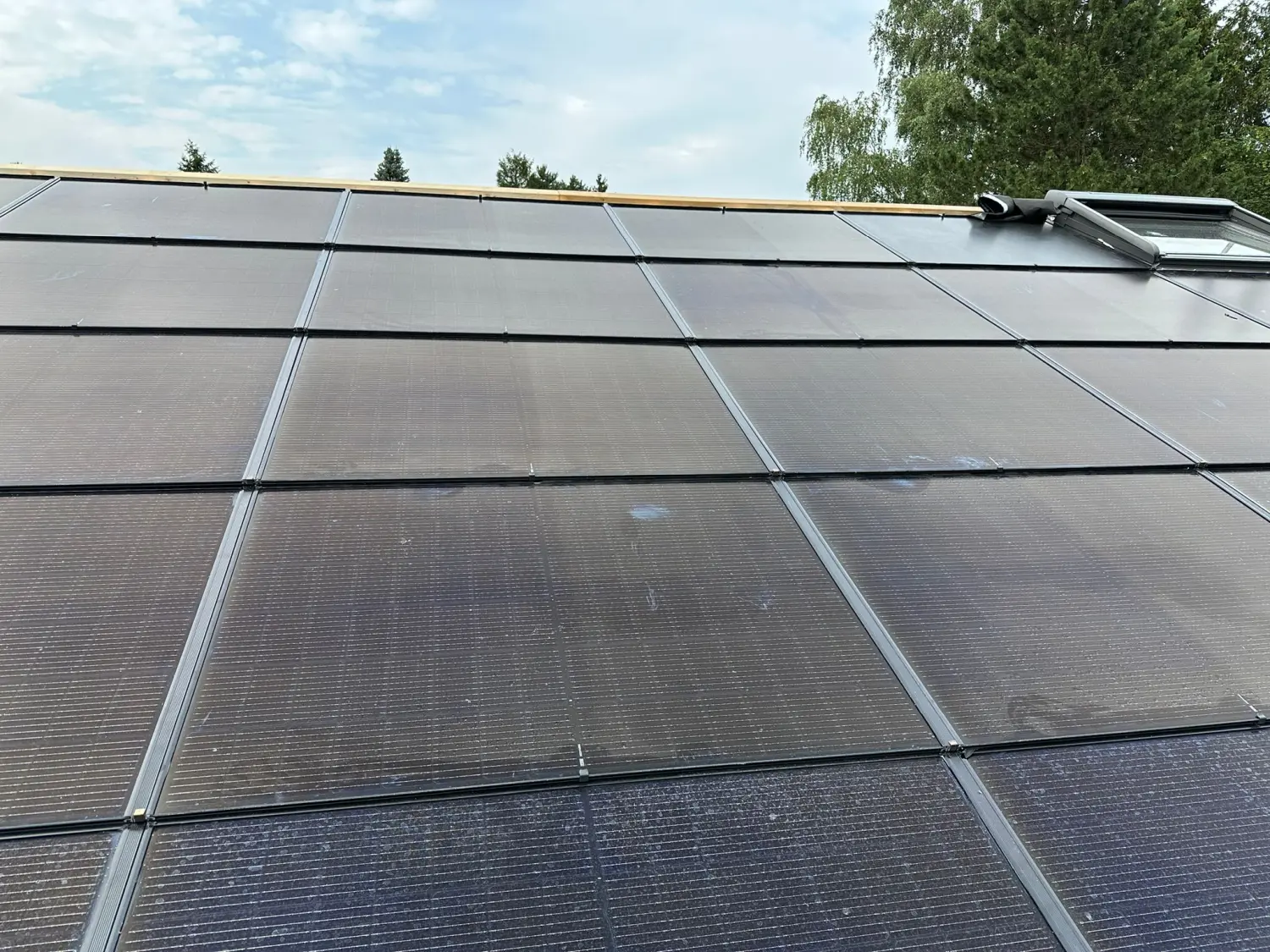 Solarprojekt auf dem Dach von SolarRoof GmbH