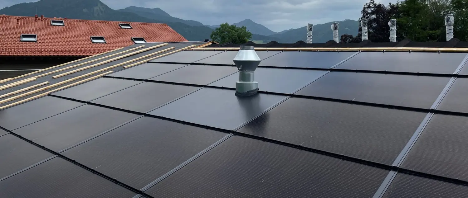 Solarprojekt auf dem Dach von SolarRoof GmbH
