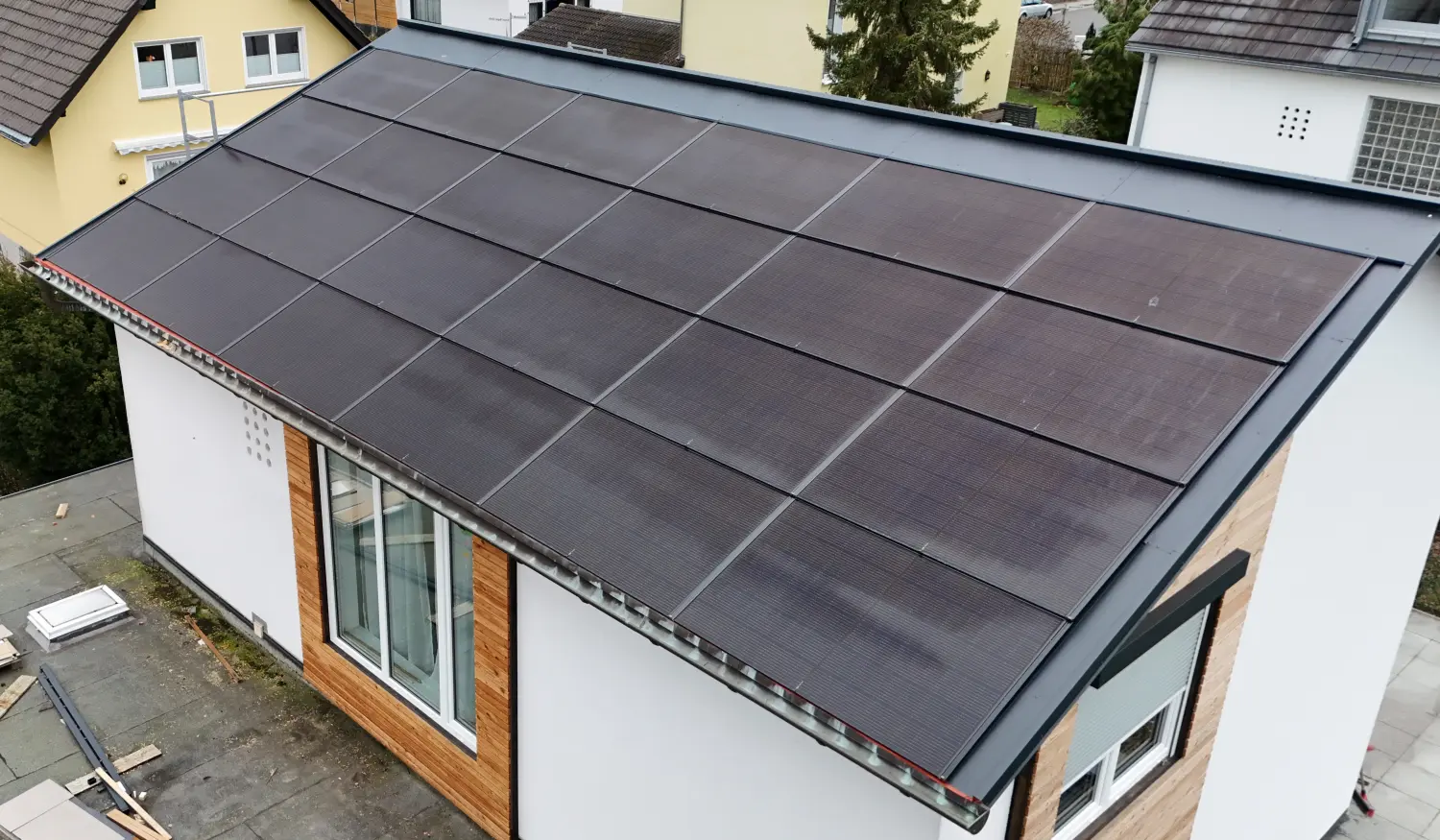 Solarprojekt auf dem Dach von SolarRoof GmbH