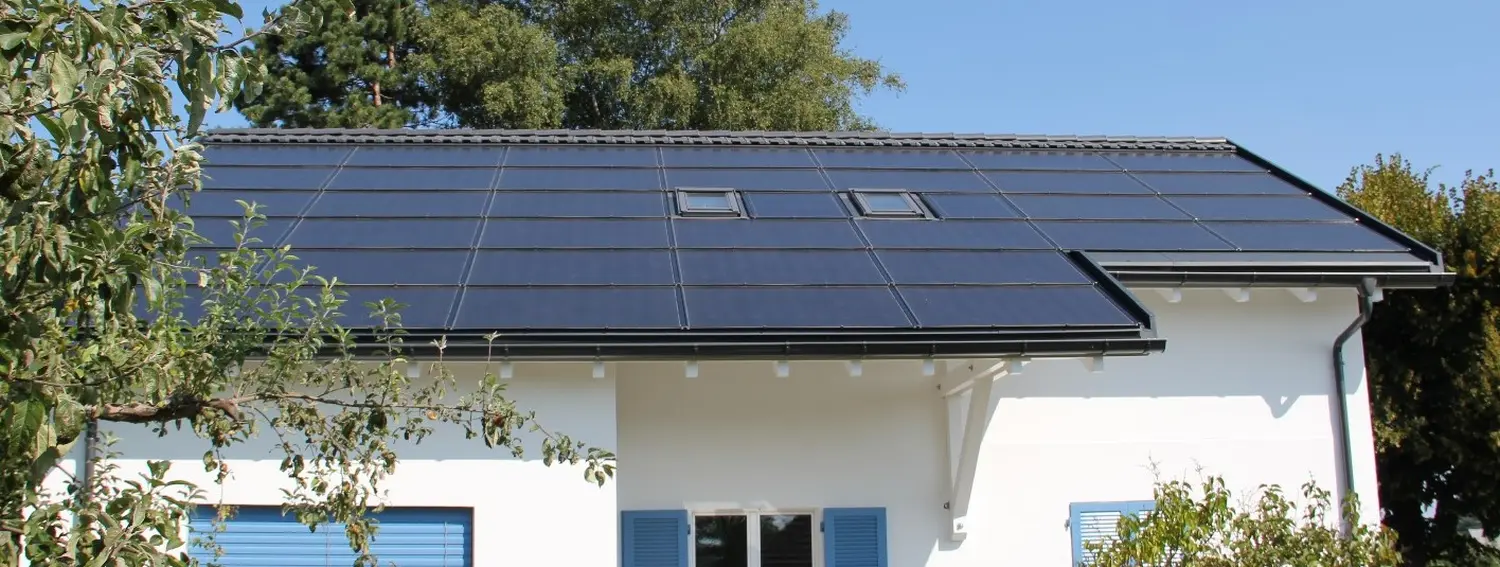 Solarprojekt auf dem Dach von SolarRoof GmbH